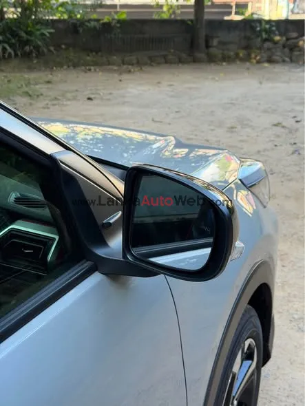 Available ! Brand New Toyota Raize Z Grade Hybrid 2026 photo 4 in Ratnapura, Ratnapura