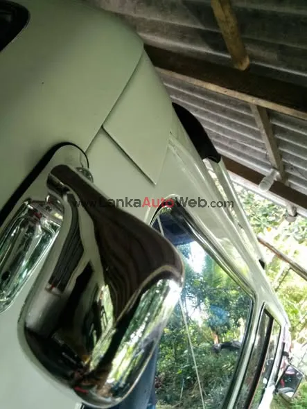 Orginal Condition Delica Van එකක් පදින්න ගන්න කොල්ලෙක්ට සුපිරියක්