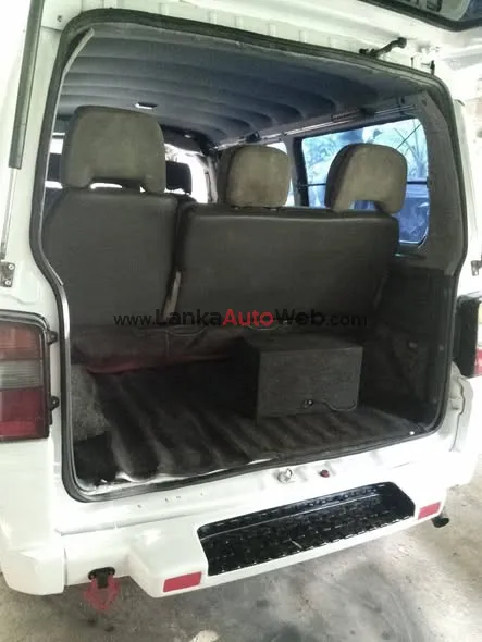 Orginal Condition Delica Van එකක් පදින්න ගන්න කොල්ලෙක්ට සුපිරියක් photo 4 in Ruwanwella, Kegalle