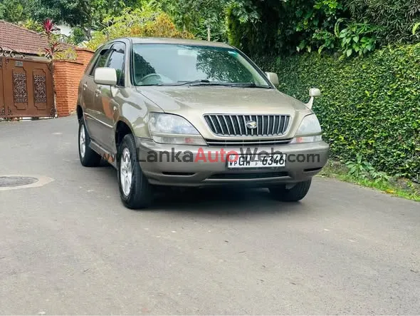 Toyota Harrier For Sale photo 4 in Kandy, Kandy