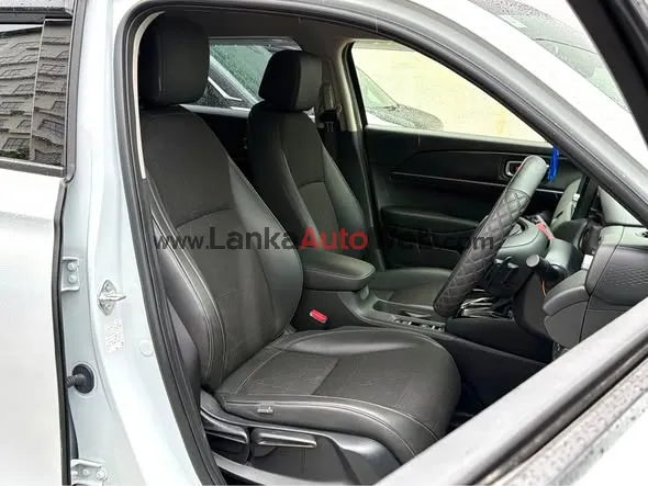 Honda Vezel Z Grade photo 5