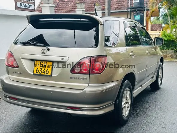 Toyota Harrier For Sale photo 3
