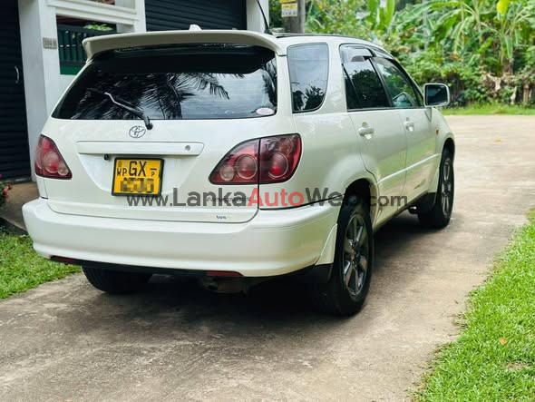 Toyota Harrier 1999 ( 076 882 9597 )