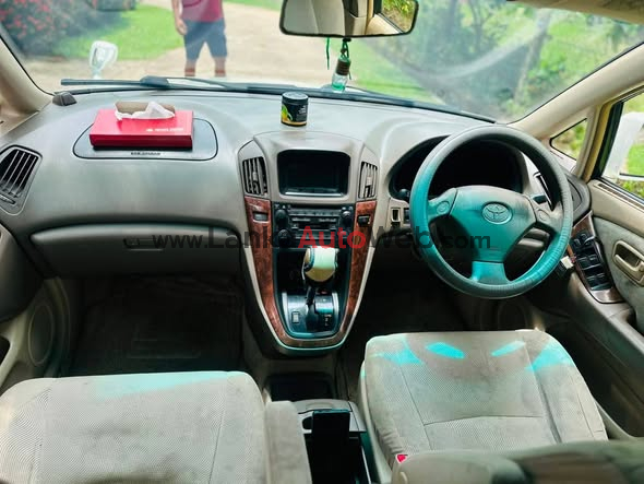 Toyota Harrier 1999 ( 076 882 9597 )