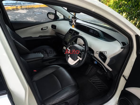 Toyota Prius 4th Generation 2016/2017
