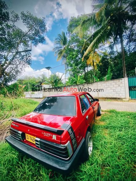 Nissan sunny HB 11