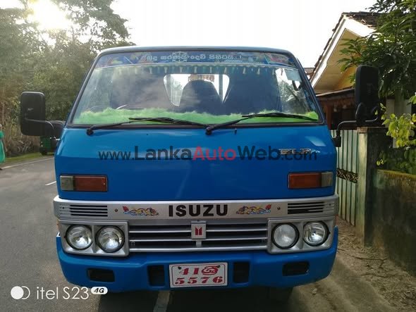 Isuzu elf 250