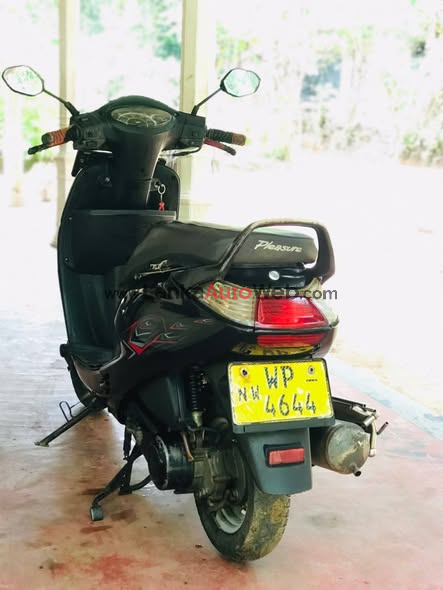 කුරුණෑගල තියෙන්නේ ,සෙල්ස්ටාඩ් වැඩ ,ලයිට් හෝන් සිග්නල් ලයිට් ඔක්කොම වැඩ