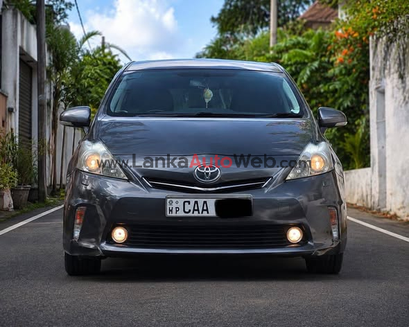 ලීසින් ගෙවාගෙන යාමට පමණයි. Toyota Prius 