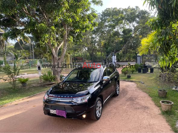 Outlander PHEV 2013/15
