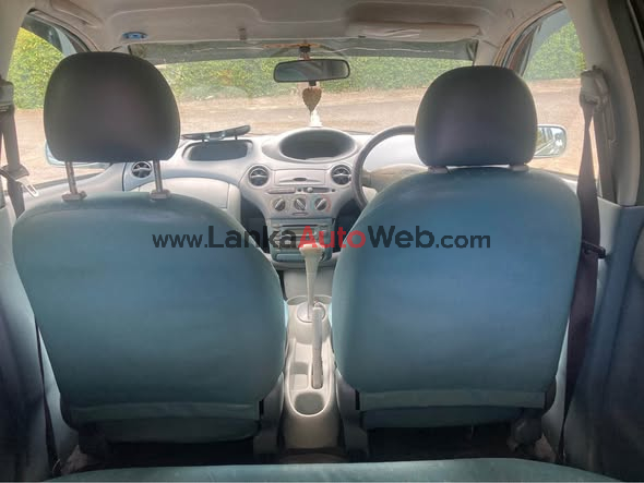 Toyota Vitz scp 10