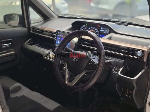 2025 Suzuki Wagon R Custom ZX / 360 Camera