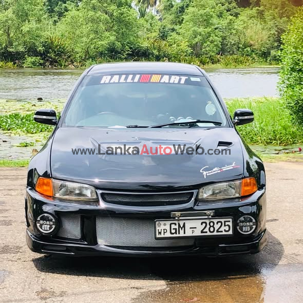 Mitsubishi Lancer CK2  2001/2002