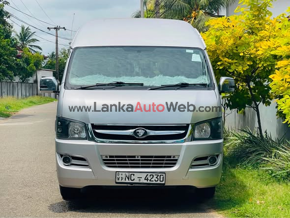 Joylong  HKL 6600 RCV  High Roof  2015/2015 LKR 9,385,000/-