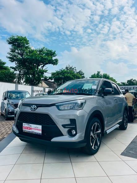 Toyota Raize Z Hybrid BSM package brand new 2026 ( WHITE & GRAY )