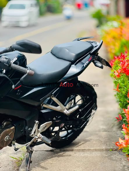 Pulser  NS 150cc