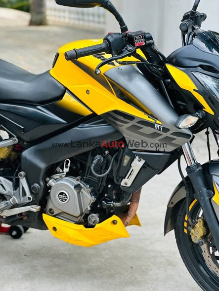 Pulser  NS 200cc