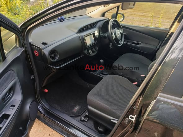 Toyota Vitz 2018 for Sale in Kurunegala