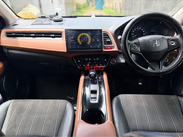  Honda Vezel 2014 Z Grade – Orange Package