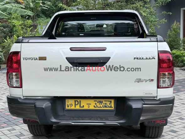 Toyota Hilux original Rocco B5 2018/2019