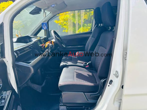 Suzuki Wagon R  Sitingray 2018/2019