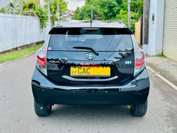 Toyota Aqua - Prius C