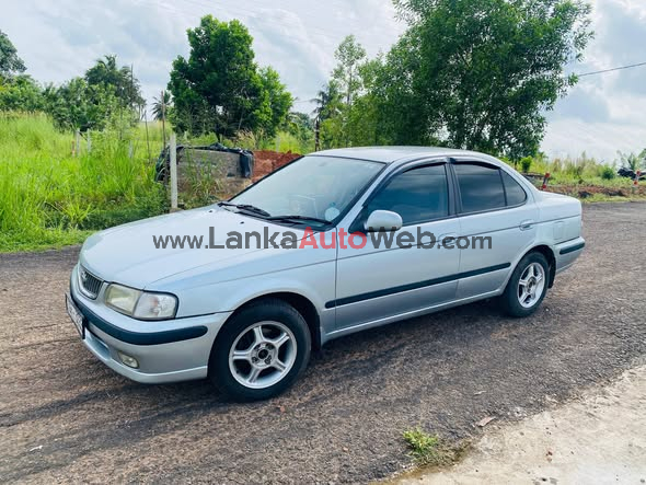 Nissan Sunny FB 15