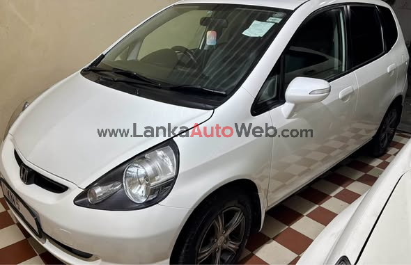 Honda Fit GD1 / 1st Owner (No Previous)