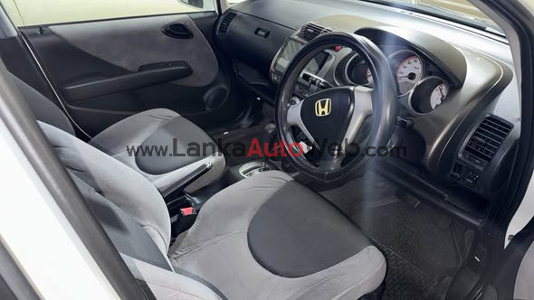 Honda Fit GD1 / 1st Owner (No Previous)