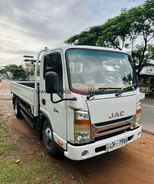 JAC 14 1/2 (2017) LM JAC 12 1/2 (2017) LN