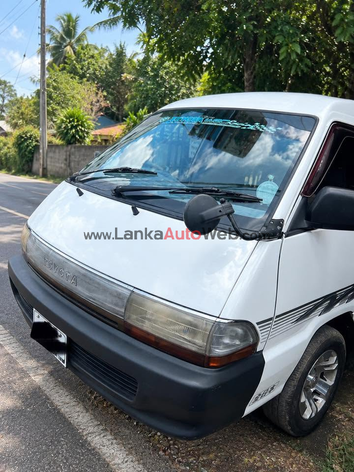 Toyota TownAce Van