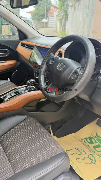 HONDA VEZEL 2014 Z GRADE - TOP GRADE