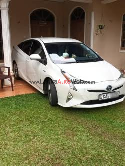 Toyota Prius 4th Generation 2016/2017
