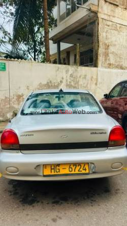 Hyundai Sonata 2001