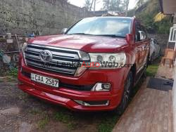 Toyota Land Cruiser – විකිණීමට