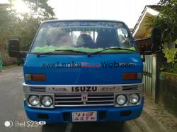 Isuzu elf 250