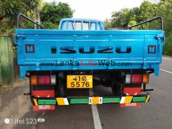 Isuzu elf 250