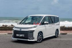 Toyota Voxy SZ Hybrid EXCHANGE POSSIBLE