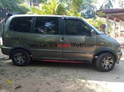 Nissan Serena 57-XXXX.