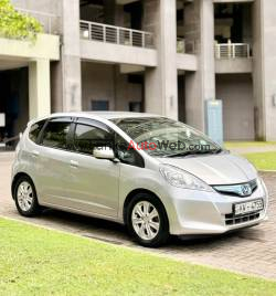 Honda Fit GP1 - Navi Premium Model