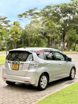 Honda Fit GP1 - Navi Premium Model