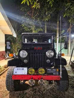 4DR jeep යක්කු හොයන අයට