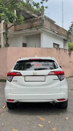 HONDA VEZEL 2014 Z GRADE - TOP GRADE